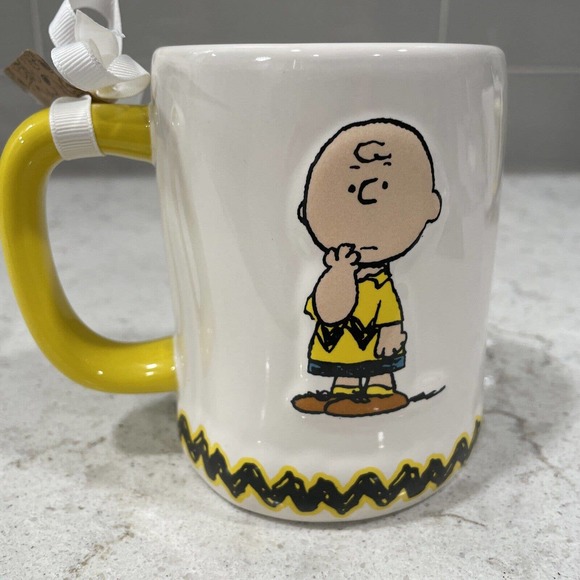 GOOD GRIEF ! Peanuts x Rae Dunn 3D CHARLIE BROWN Back Mug Yellow Handle & Inside - Picture 4 of 5